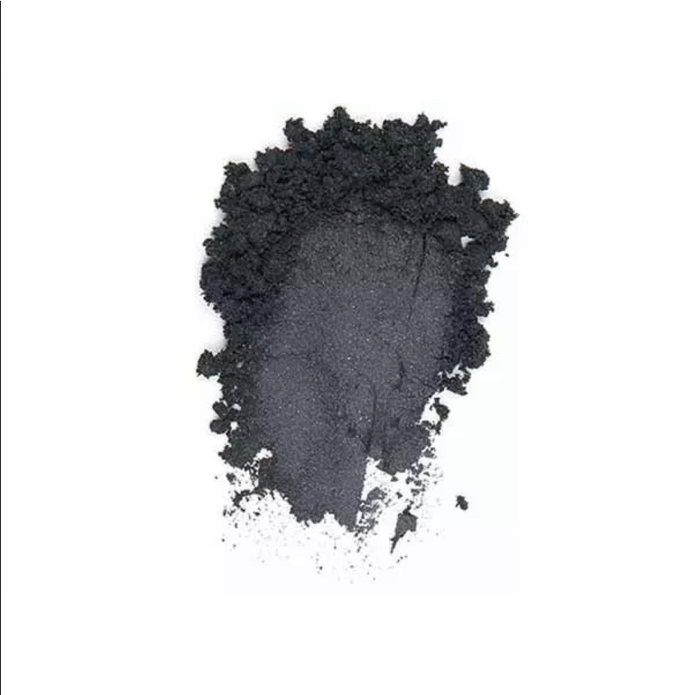Younique Moodstruck Pressed Shadow- Corrupted